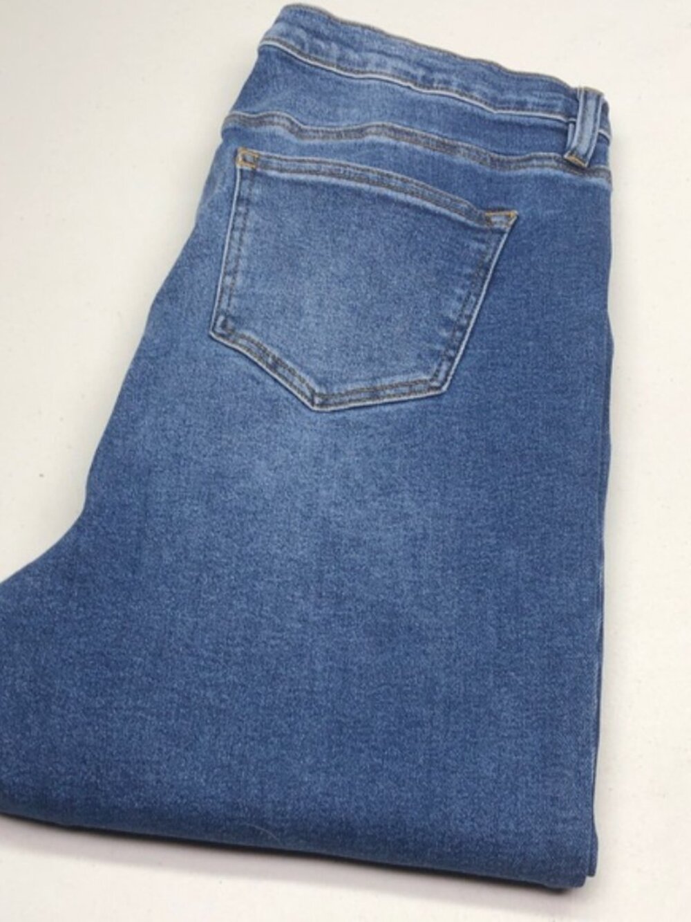 FASHION NOVA HIGH-RISE STRAIGHT CROP JEANS 14/32x26 ⭐️